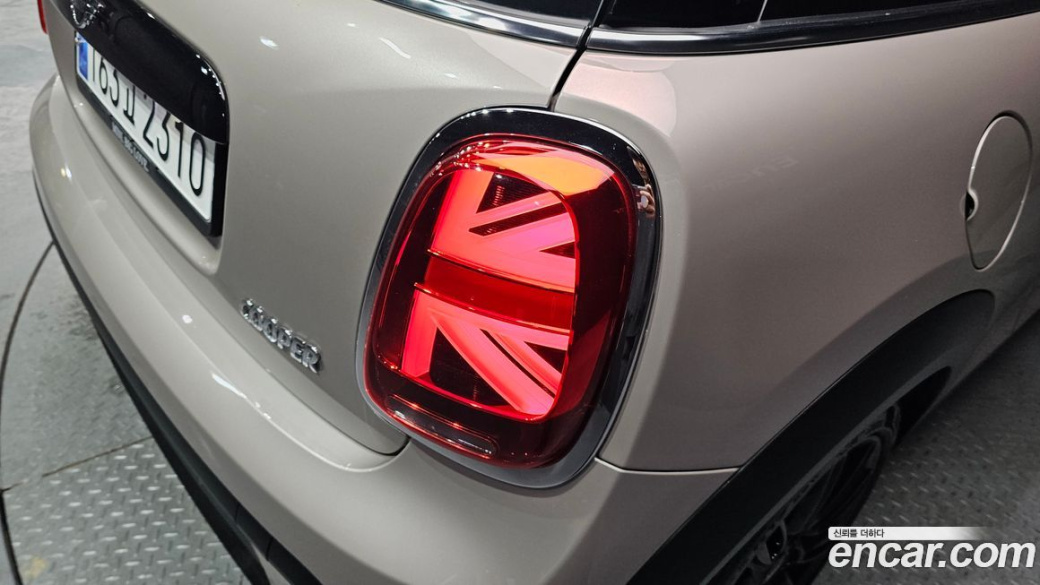 Mini Cooper  , 2024