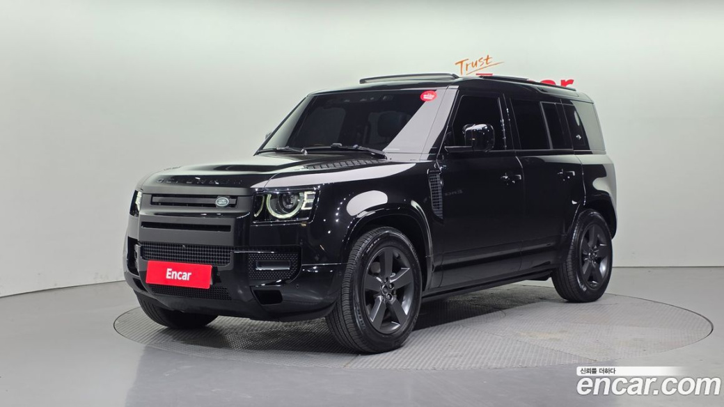 Land Rover Defender 110 P300 X-Dynamic SE, 2024