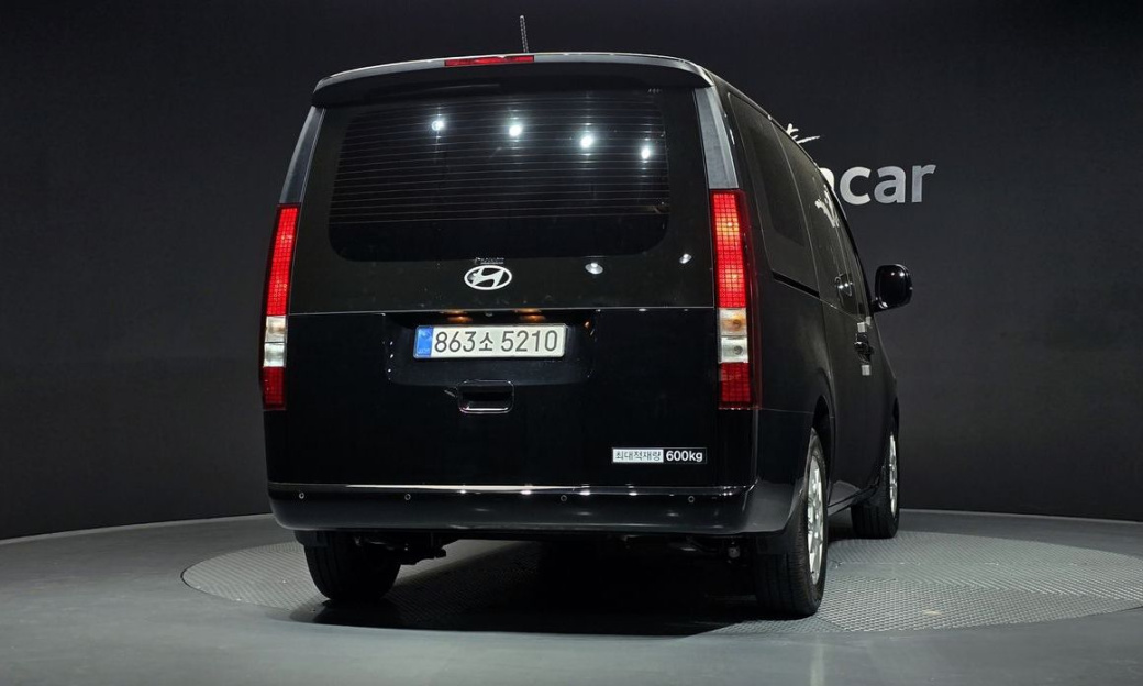Hyundai Staria Cargo 5-Seater, 2025