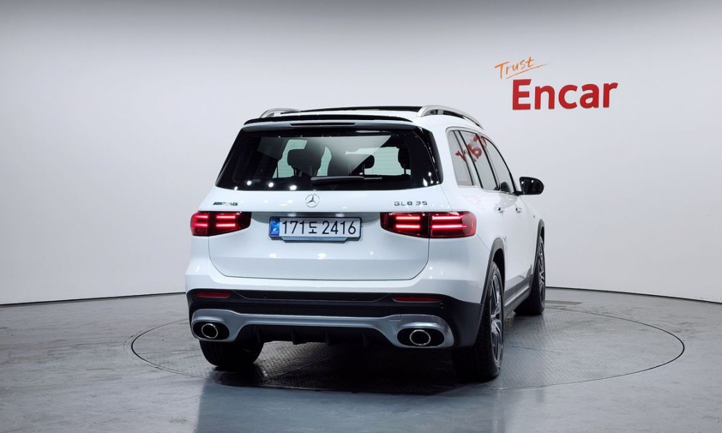 Mercedes-Benz GLB-Class AMG GLB35 4MATIC, 2025