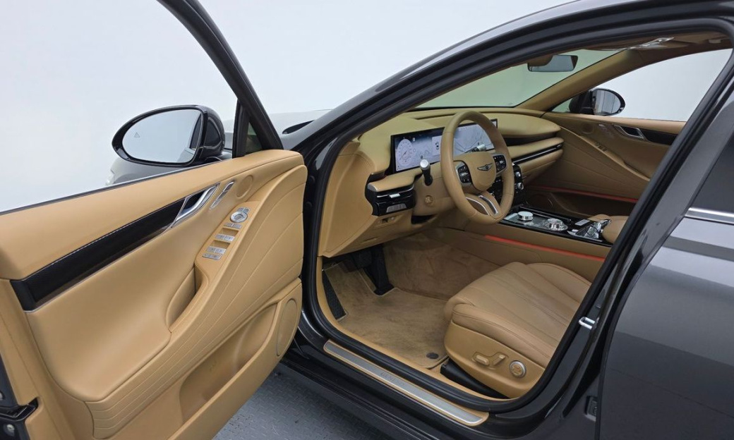 Genesis G80 Gasoline 2.5 Turbo 2WD, 2025