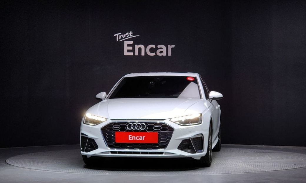Audi A4 45 TFSI Quattro Premium, 2021