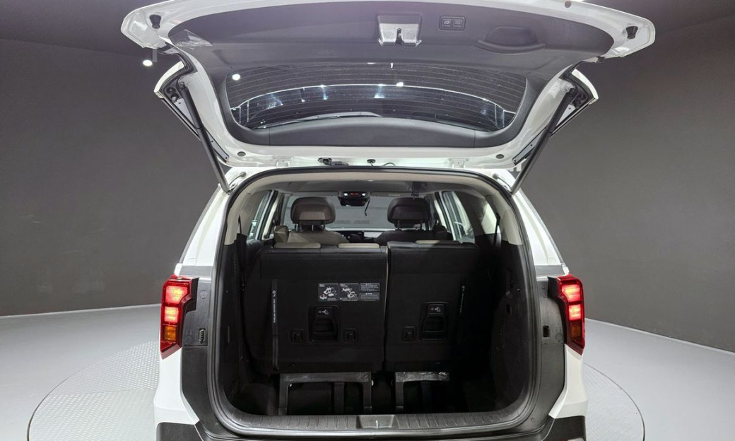 Kia Carnival 7-Seater Noblesse, 2025