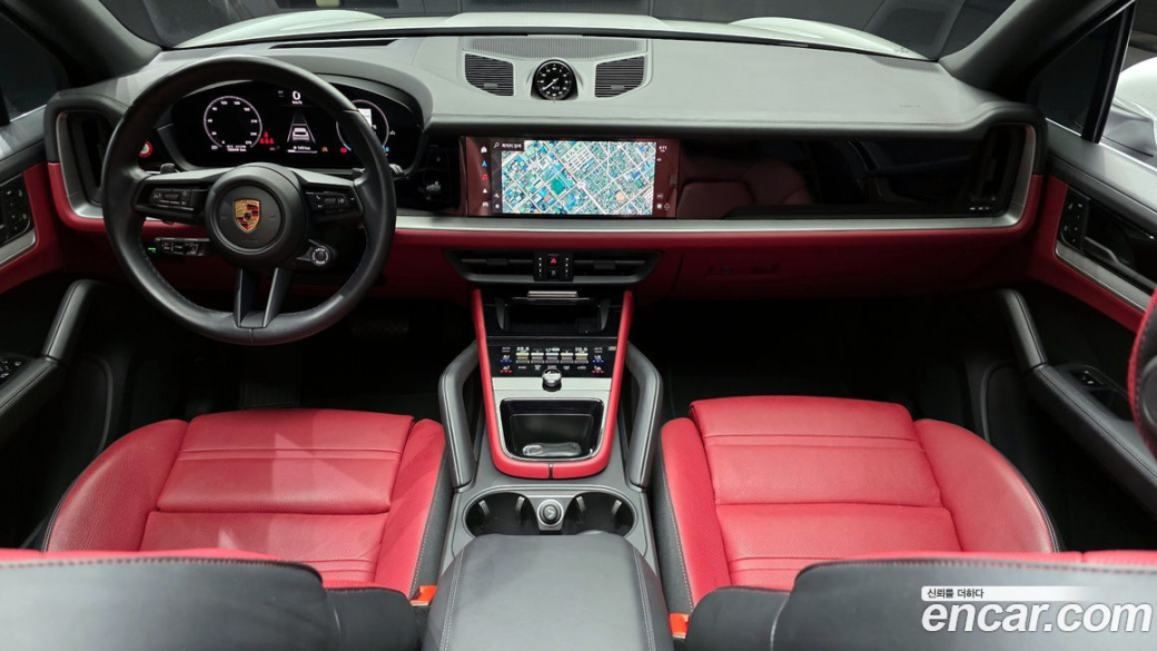 Porsche Cayenne 3.0, 2024