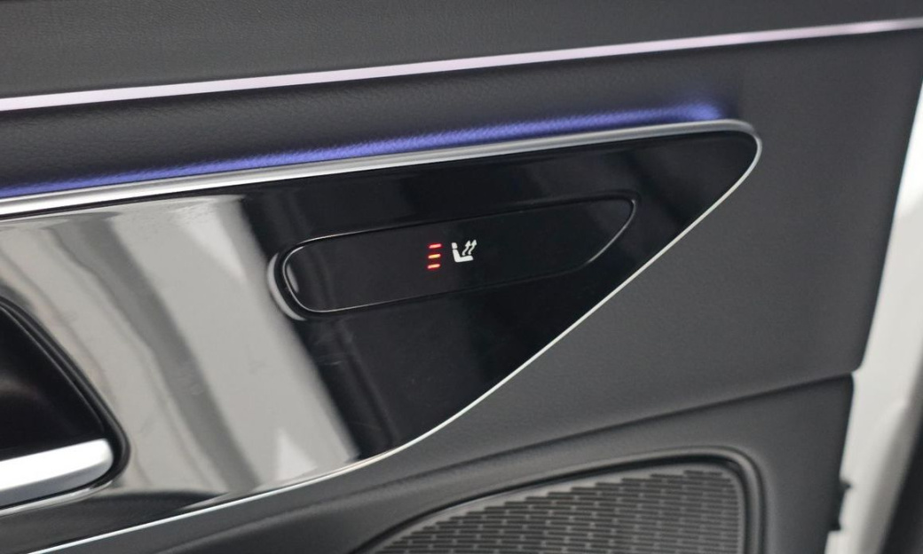 Mercedes-Benz E-Class E200 Avantgarde, 2024