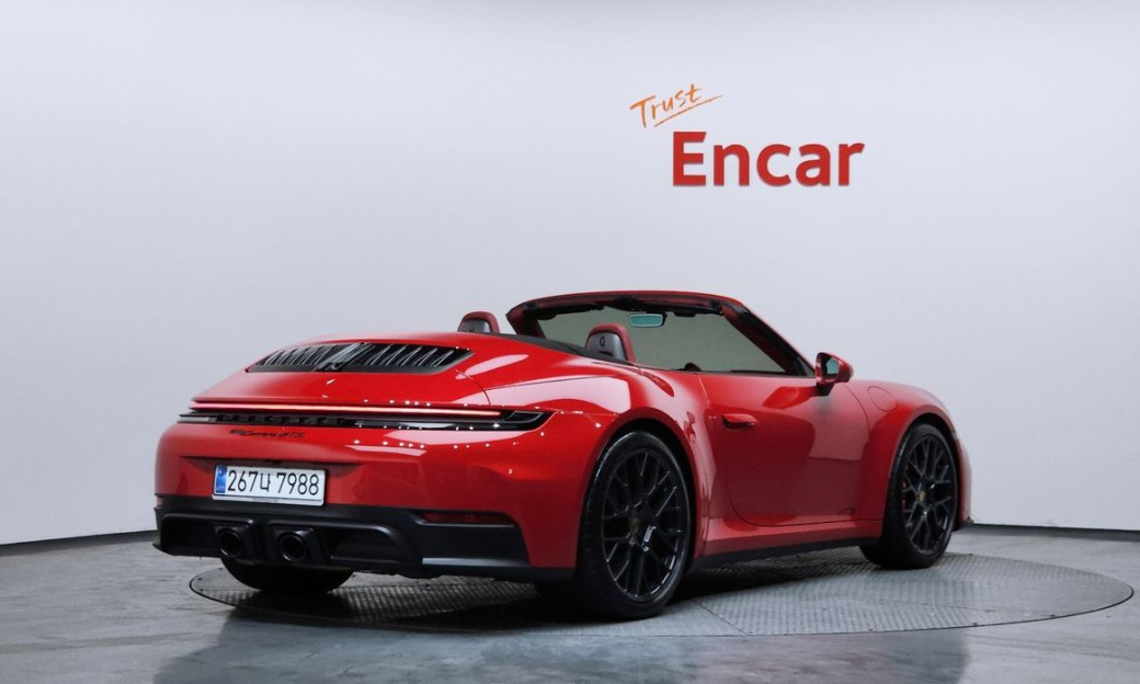 Porsche 911 Carrera GTS Cabriolet, 2025