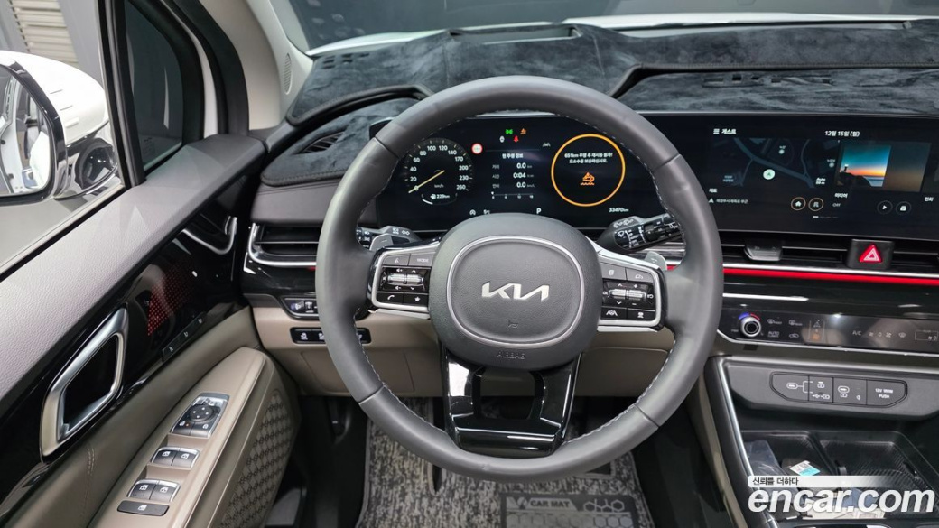 Kia Carnival 7-Seater Signature, 2025