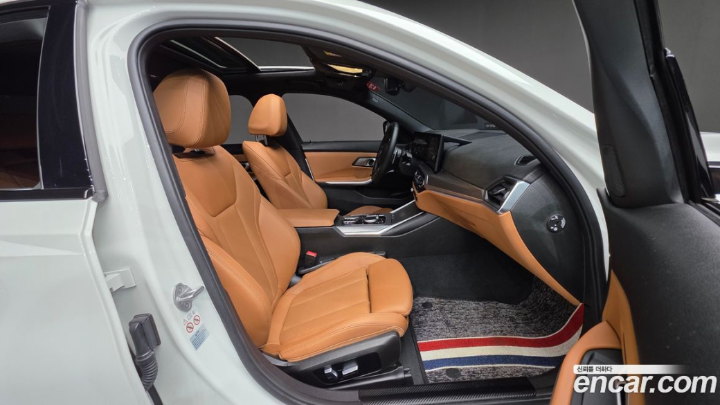 BMW 3-Series 320i M Sport, 2023