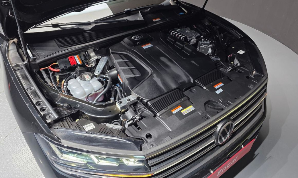 Volkswagen Touareg 3.0 TDI Prestige, 2024