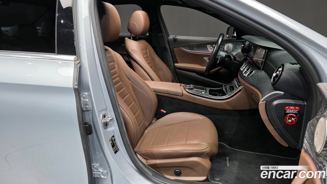 Mercedes-Benz E-Class E350 4MATIC Avantgarde, 2022