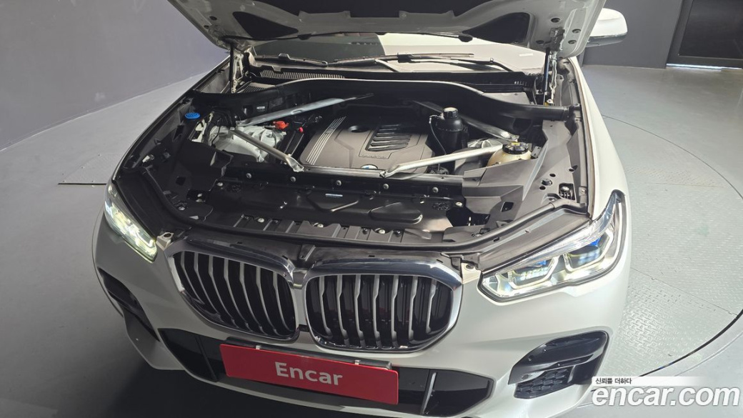 BMW X5 xDrive 40i M Sport, 2022