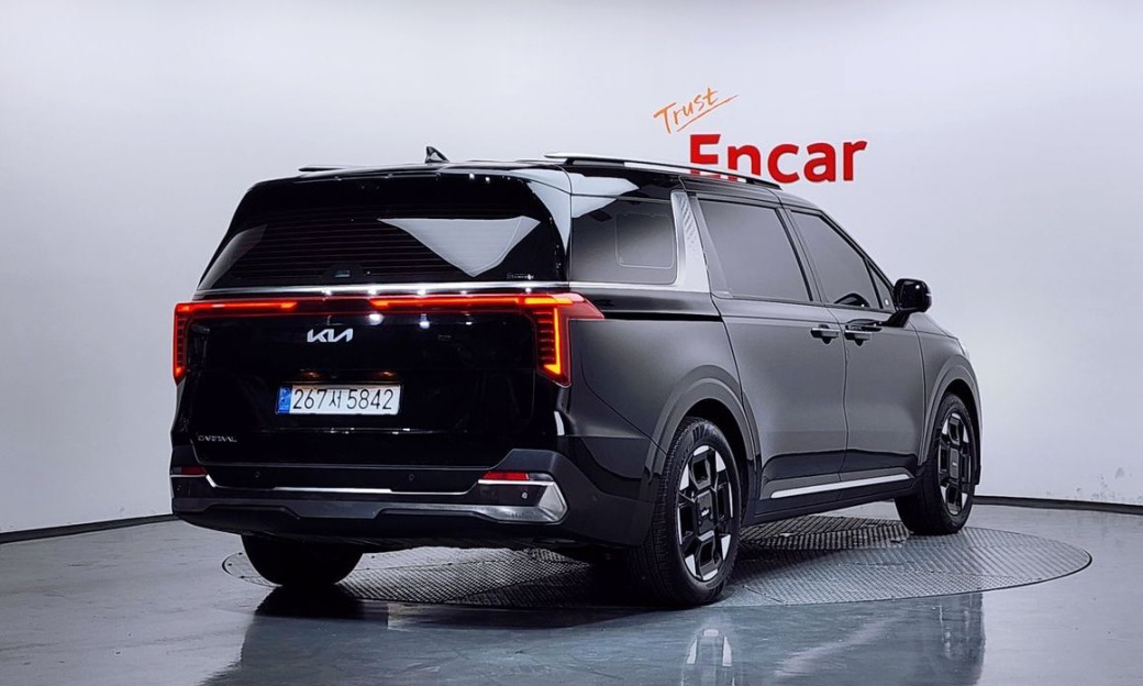 Kia Carnival 7-Seater Signature, 2025