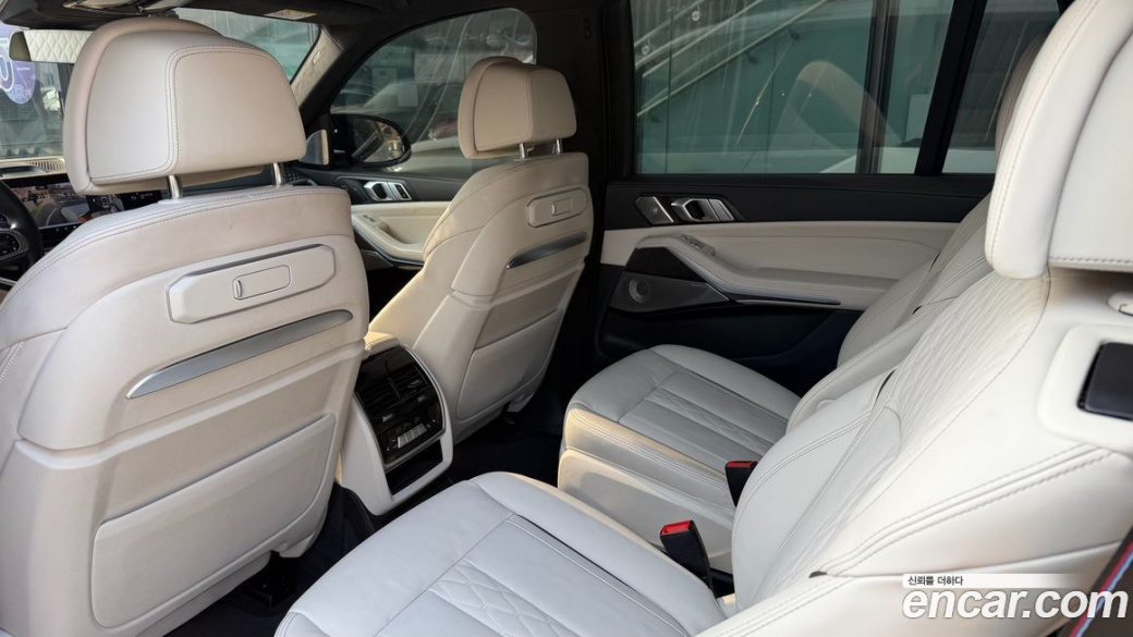 BMW X7 M60i xDrive M sport 6STR, 2024