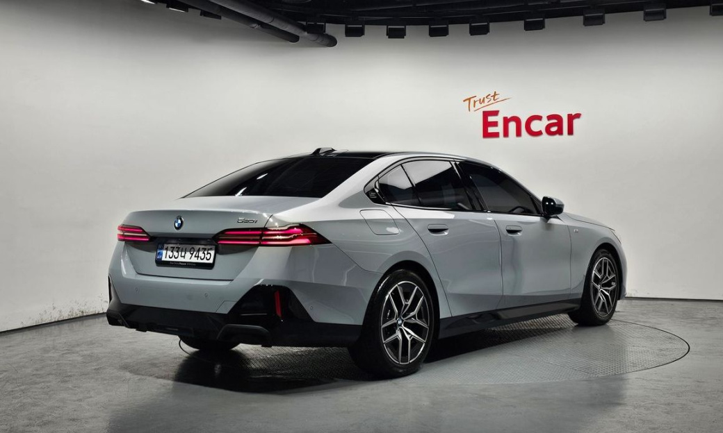 BMW 5-Series 520i M Sport, 2024