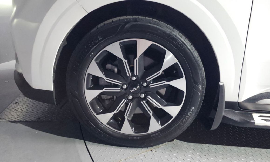 Kia Carnival 9-Seater Noblesse, 2023