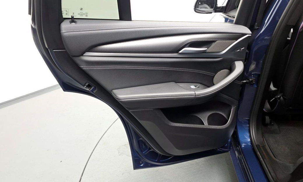 BMW X4 xDrive20i M Sports Pro, 2023