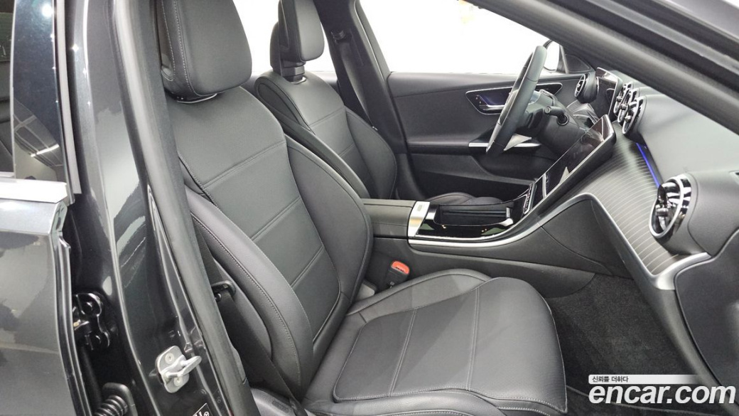Mercedes-Benz C-Class C300 4MATIC Avantgarde, 2024