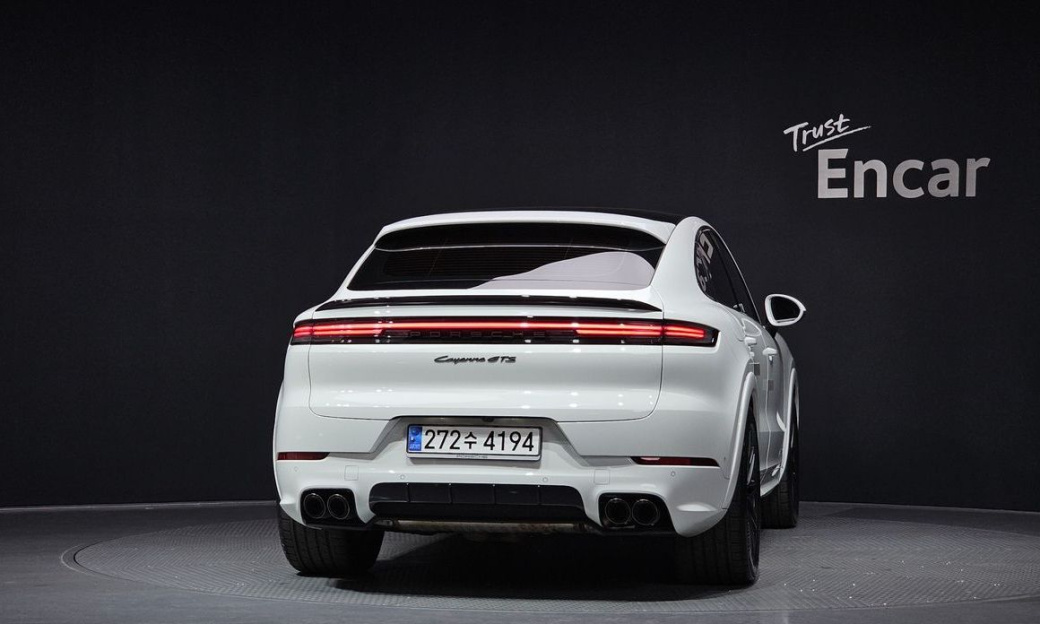 Porsche Cayenne 4.0 GTS Coupe, 2025