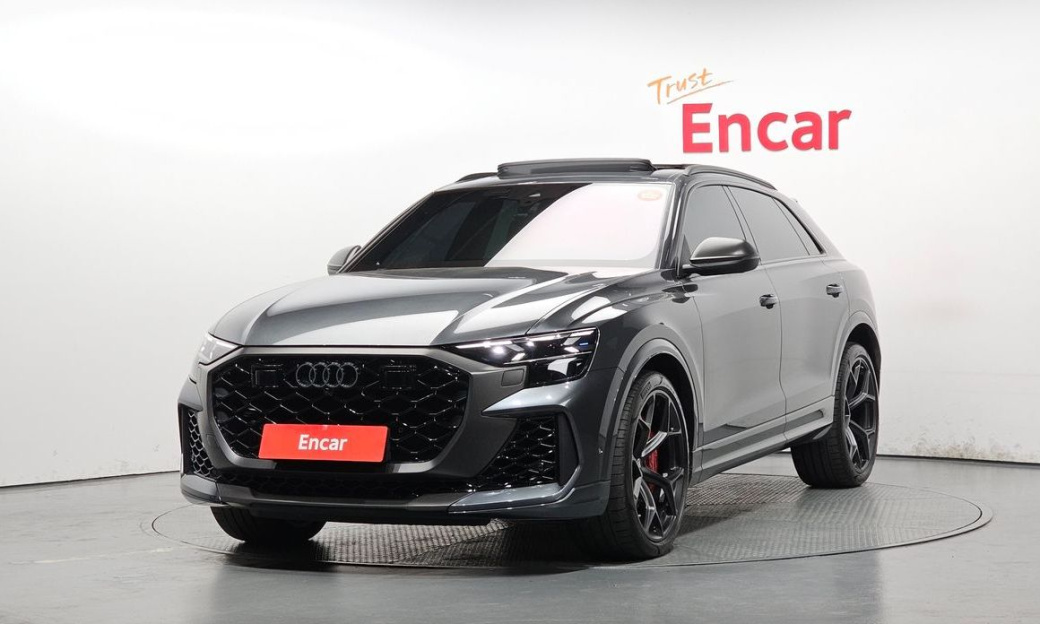 Audi RSQ8 4.0 TFSI Quattro Performance, 2025