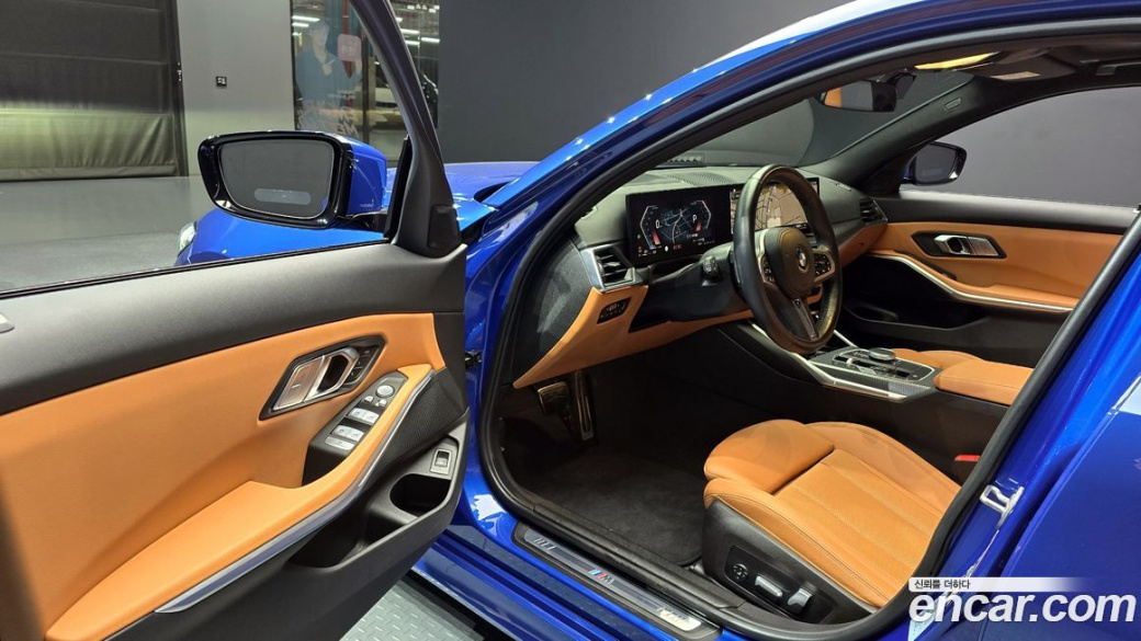 BMW 3-Series 320i M Sport, 2023