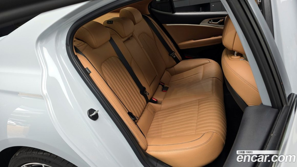 Genesis G70 Gasoline 2.0T 2WD, 2021