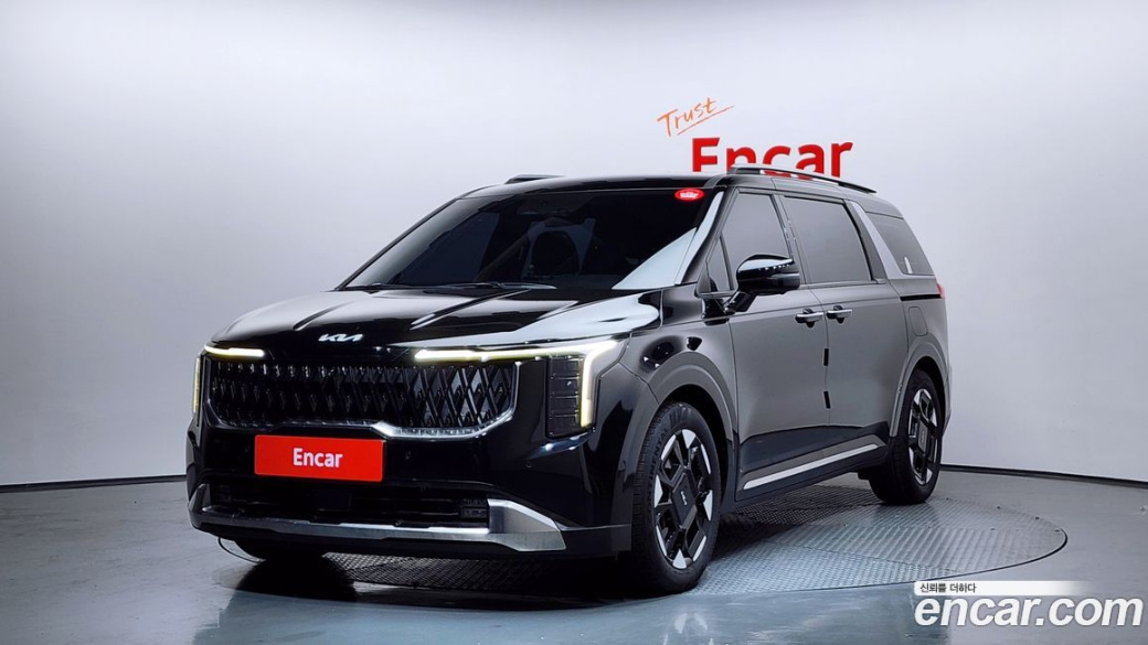 Kia Carnival 7-Seater Signature, 2024