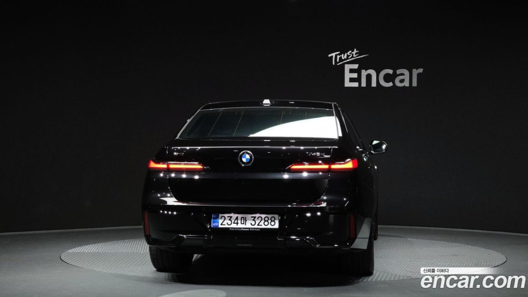 BMW 7-Series 740d xDrive M Sport, 2025
