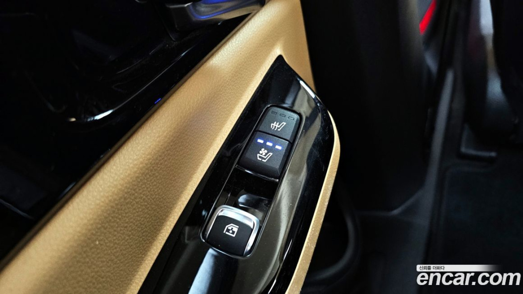 Kia Carnival 9-Seater Signature, 2023