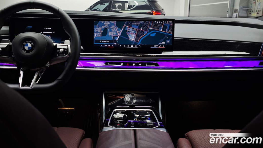 BMW 7-Series 740i xDrive M Sport, 2025