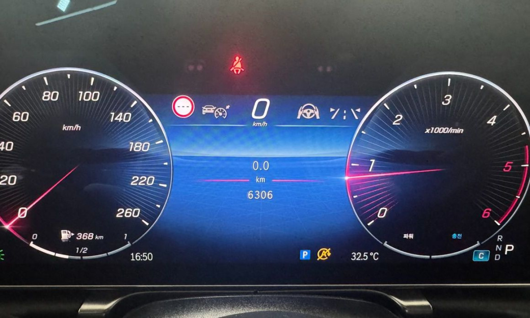 Mercedes-Benz S-Class S350 d 4MATIC, 2025