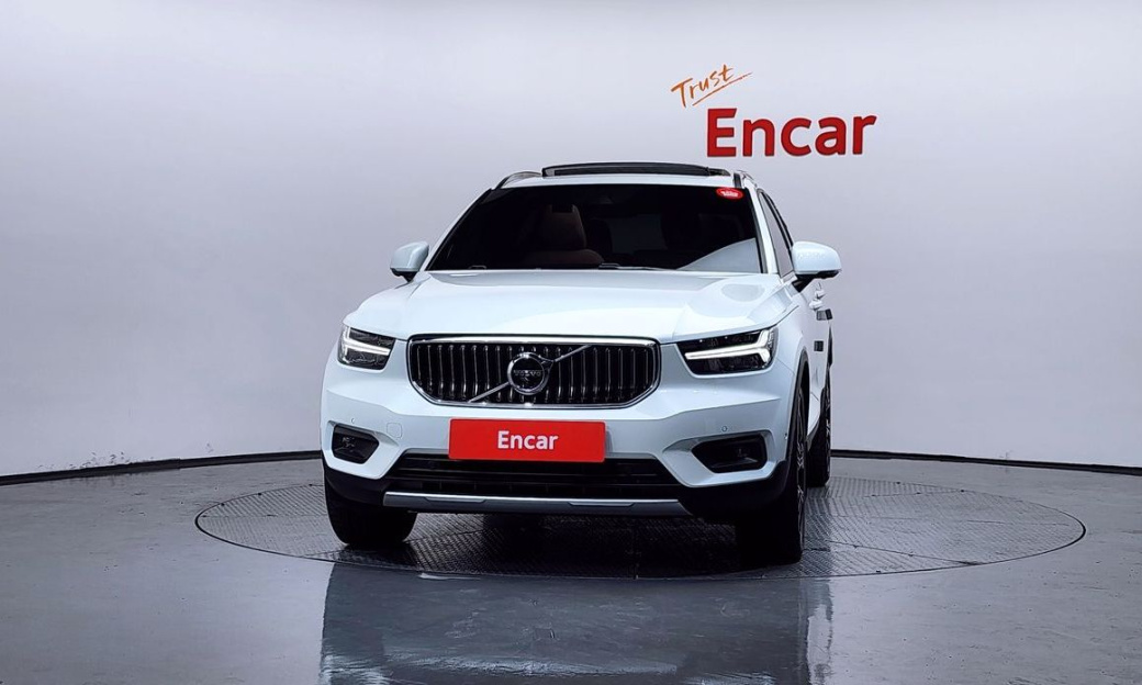 Volvo XC40 B4 Inscription, 2022