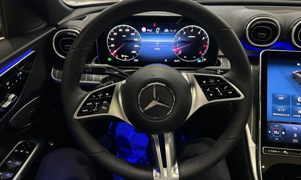 Mercedes-Benz C-Class C300 4MATIC Avantgarde, 2024
