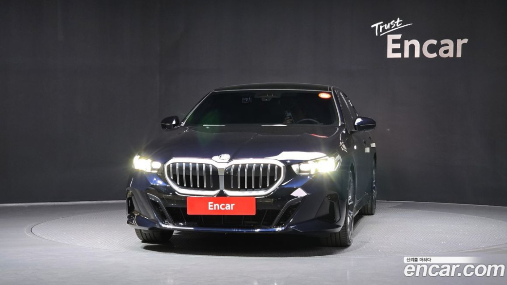 BMW 5-Series 520i M Sport, 2024