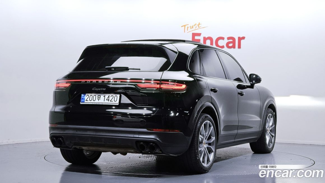 Porsche Cayenne 3.0 PLATINUM EDITION, 2023