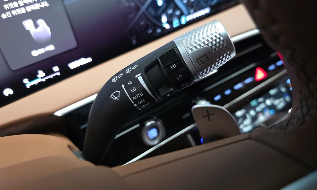 Genesis GV70 2.5T Gasoline 2WD, 2025