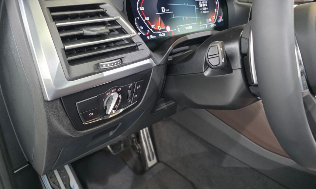 BMW X4 xDrive M40i, 2025