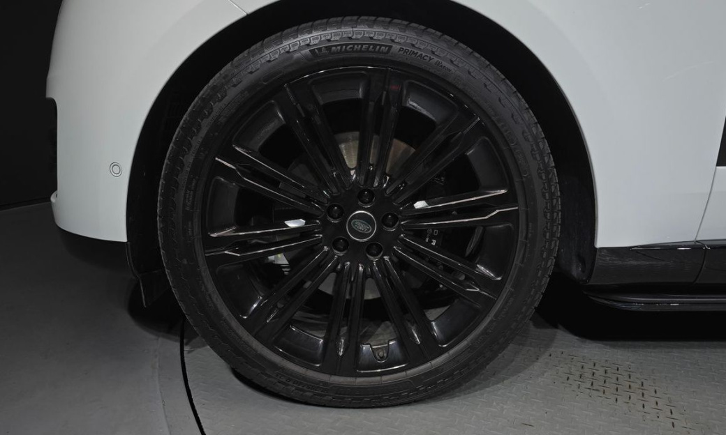 Land Rover Range Rover D350 Autobiography Long Wheel Base, 2025