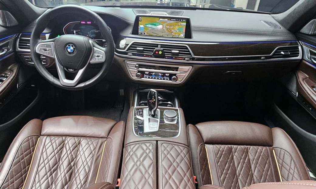 BMW 7-Series 730d xDrive Design Pure Excellence, 2022