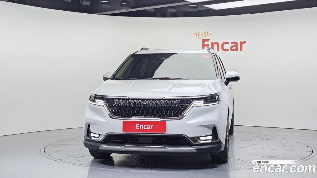 Kia Carnival 9-Seater Signature, 2023