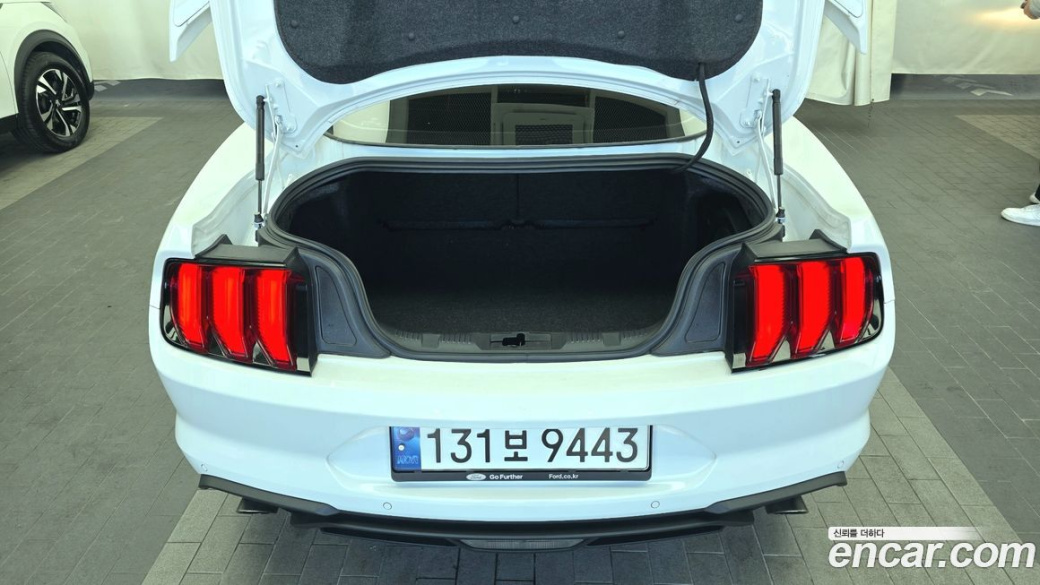 Ford Mustang Coupe, 2023