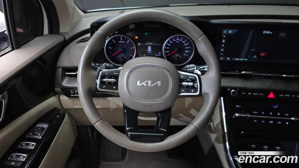 Kia Carnival 9-Seater Noblesse, 2023
