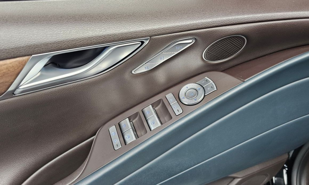 Genesis G80 Gasoline 2.5 Turbo AWD, 2024