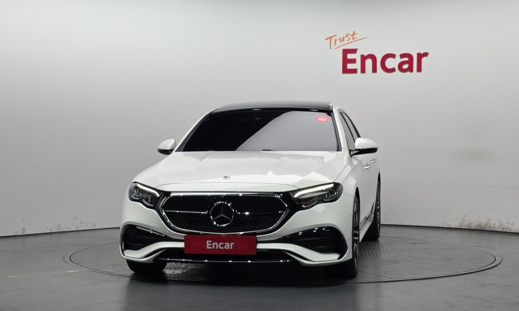 Mercedes-Benz E-Class E200 AMG Line, 2026