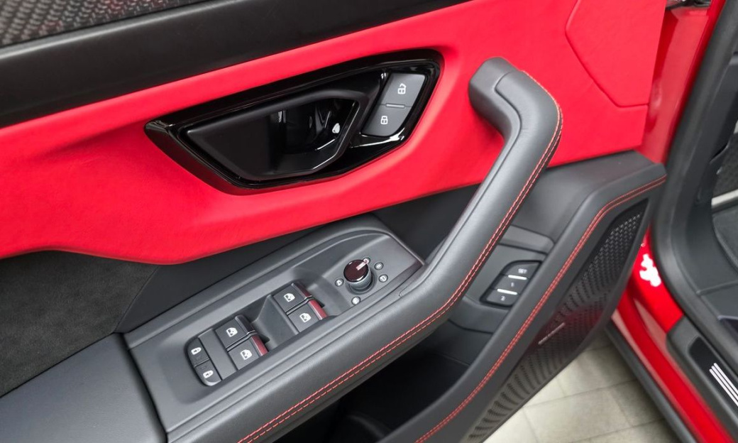 Lamborghini Urus 4.0 V8 S, 2024