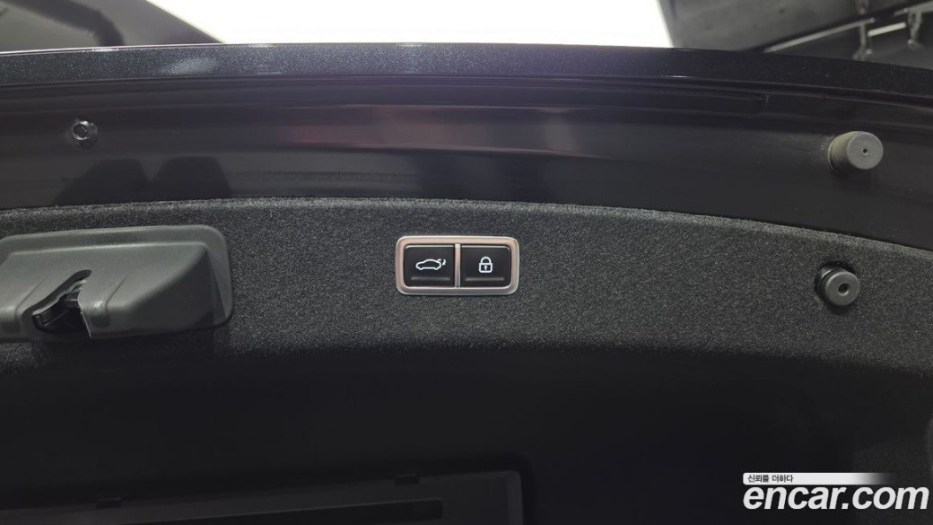 Genesis G80 Gasoline 2.5 Turbo 2WD, 2025