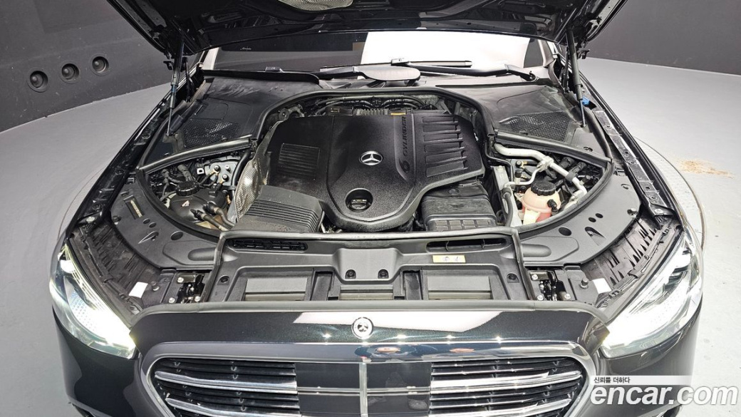 Mercedes-Benz S-Class S500L 4MATIC, 2022