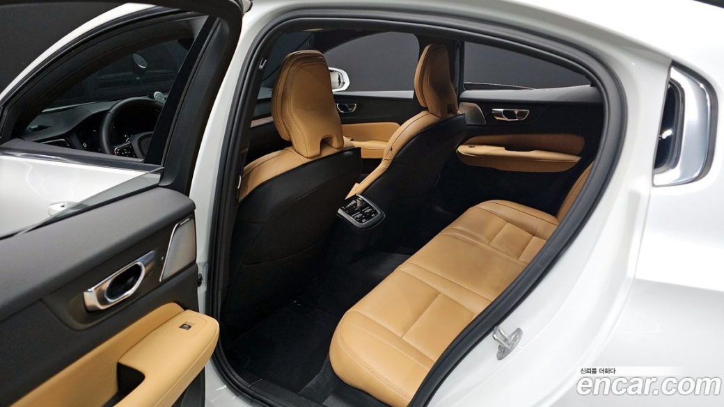 Volvo S60 B5 Ultimate Bright, 2024