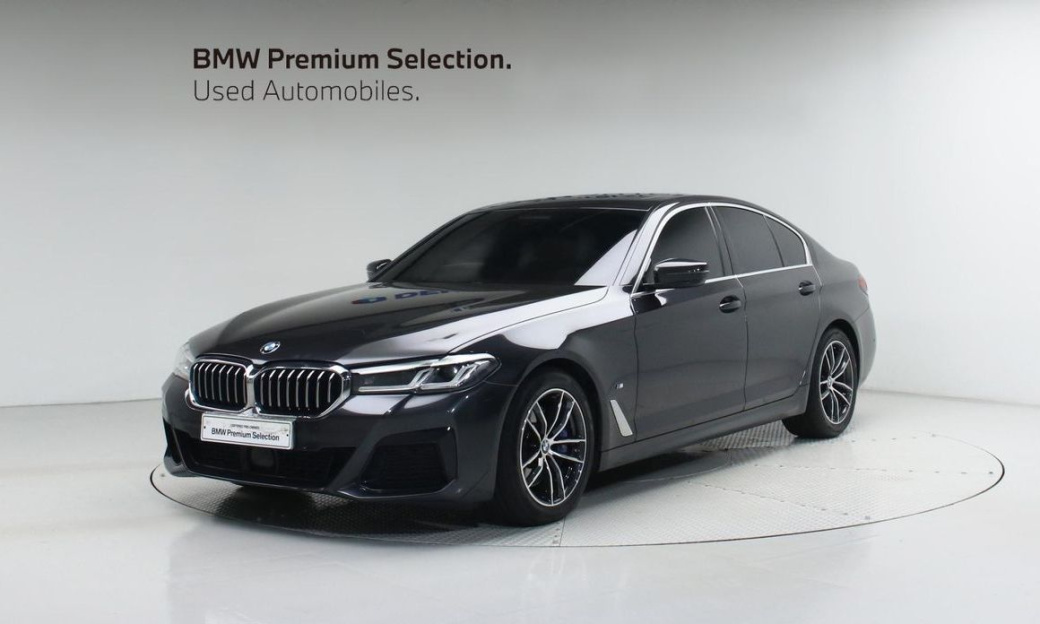 BMW 5-Series 520i M Sport, 2022