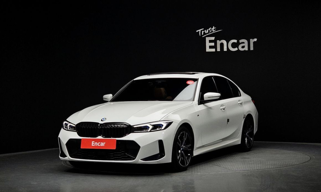 BMW 3-Series 320i M Sport, 2024