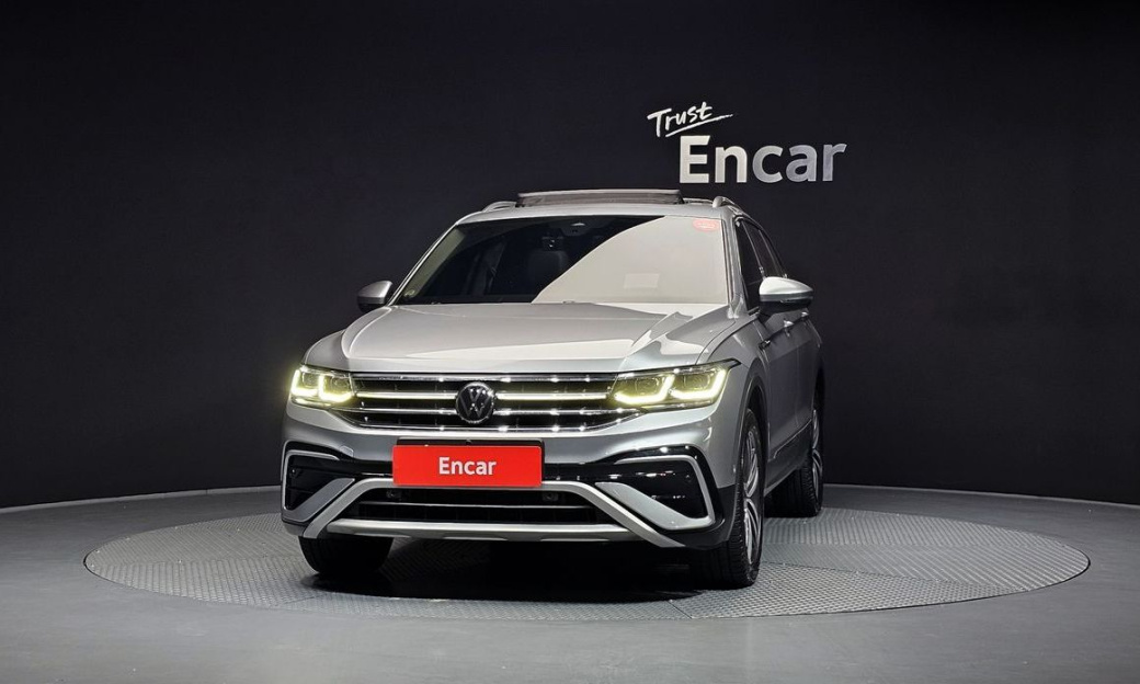 Volkswagen Tiguan 2.0 TSI Prestige, 2023